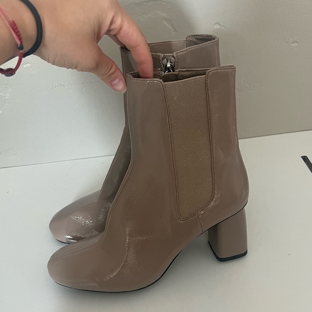 NWT ZARA BOOTIES